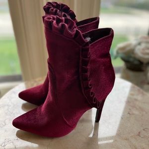 🎄HOLIDAY PARTY BOOTIES🎄